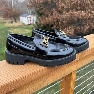 Steve Madden size 8.5 Lyanna Black Platform Loafers - gold buckle